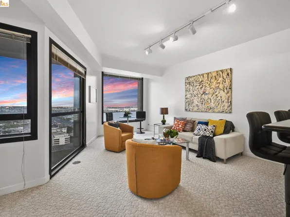 6363 Christie Ave APT 2701, Emeryville, CA 94608