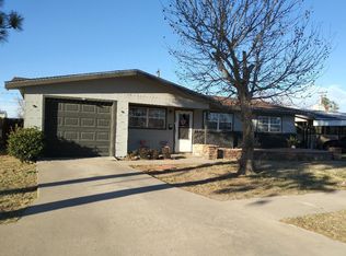 122 E Jackson St, Kermit, TX 79745