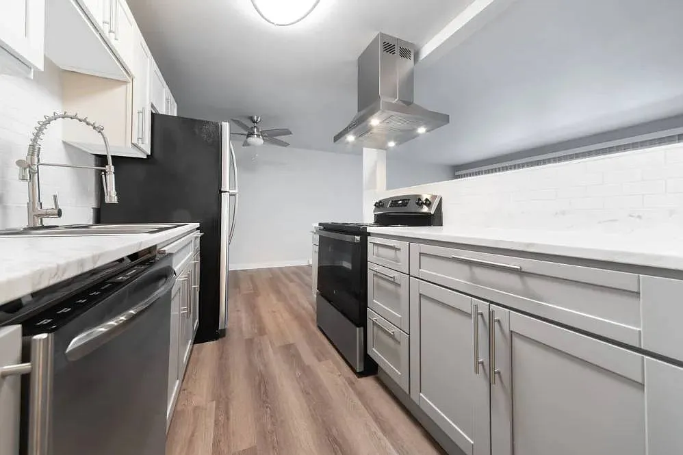 Lantera Apartments — Photo 2