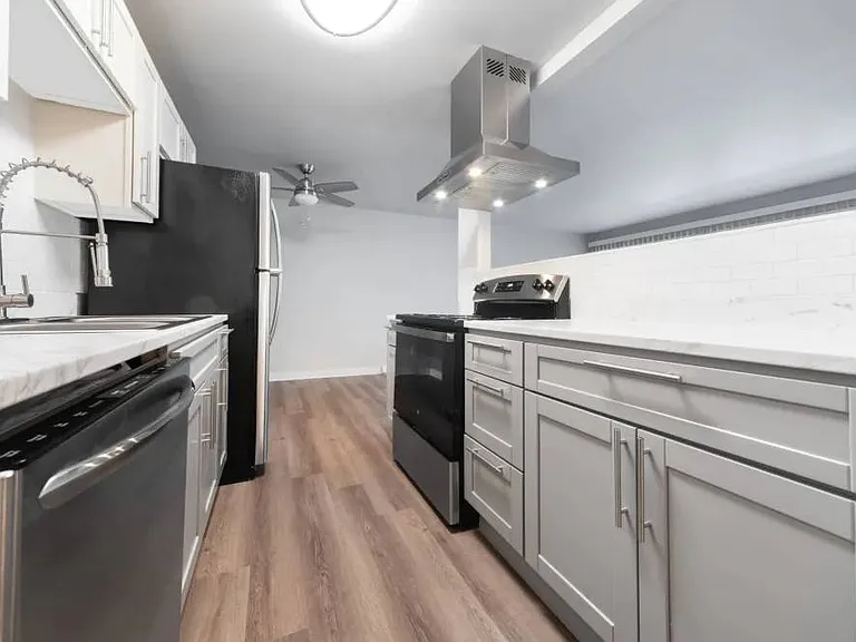 Lantera Apartments — Photo 2