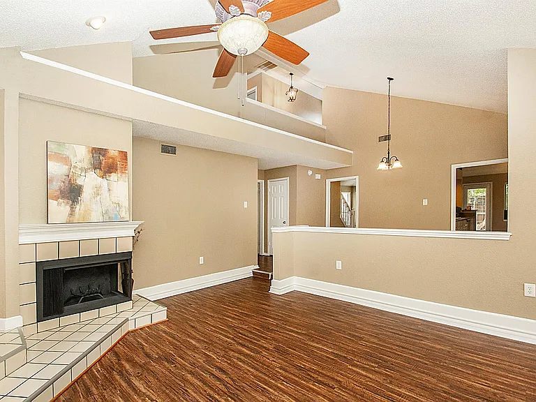 3905 Denham Way — Photo 8