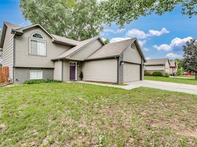 1307 Spring Cir, Haysville, KS, 67060