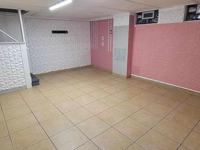445 E Lincoln St — Photo 27