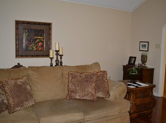 2nd image of 309 River Wind Dr