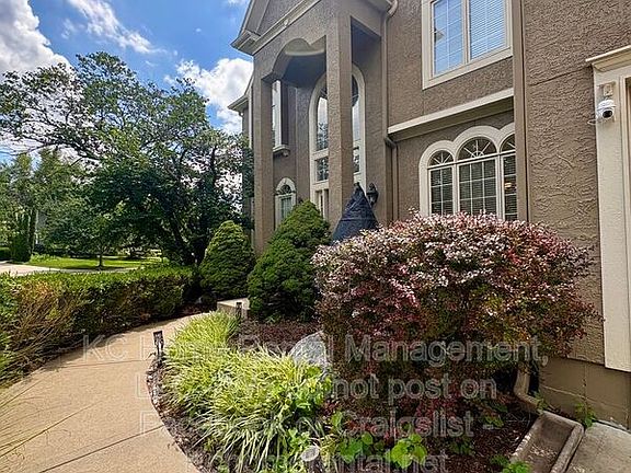 4th image of 14504 Wedd St