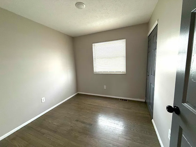 1709 Newbrook Dr — Photo 5