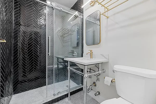 Rented by REAL New York | media 13