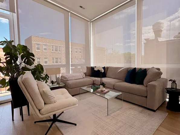 4406 N Clark St Floor 2, Chicago, IL 60640