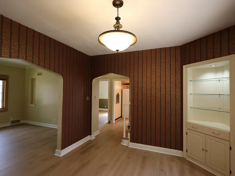 6028 N Lydell Ave — Photo 9