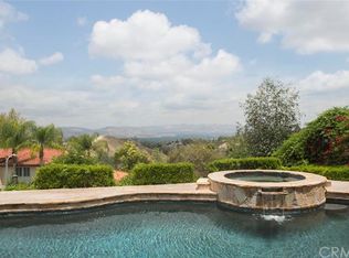 22541 Uhea Rd, Woodland Hills, CA 91364