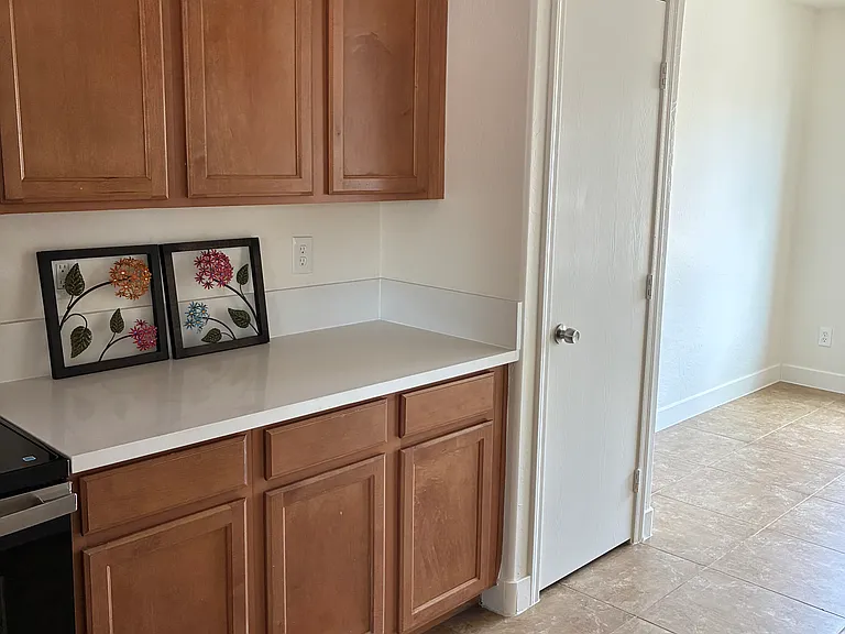 3892 S Tower Ave — Photo 13
