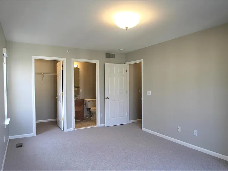 3243 Camden Dr #118 — Photo 17