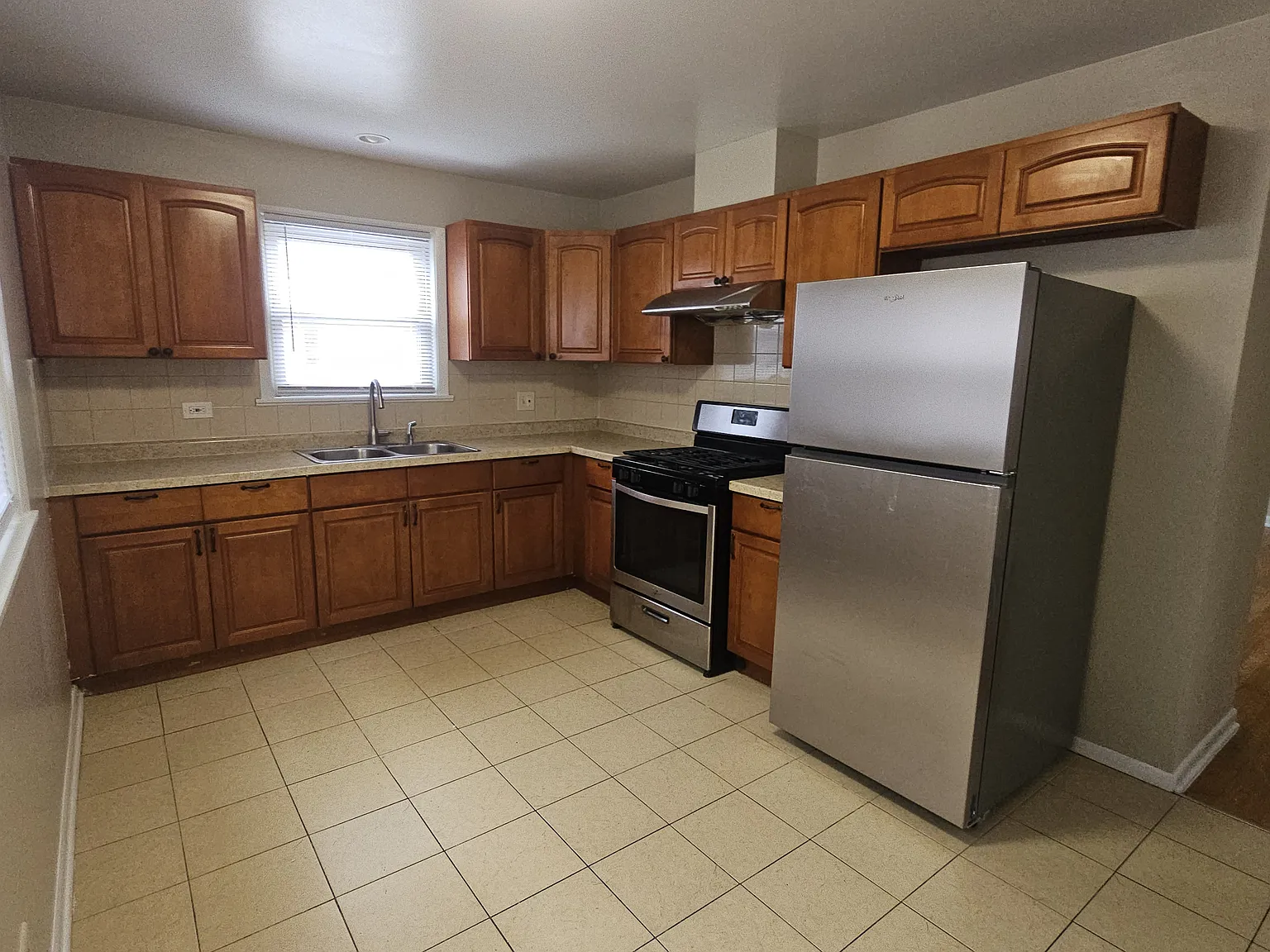 1 bed, 800 sqft, $1,450 — Photo 3