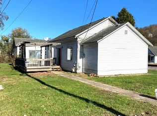 145 Rexford St, Sistersville, WV 26175