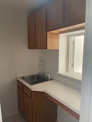 Rented by K & O Realty Associates Inc. | media 17