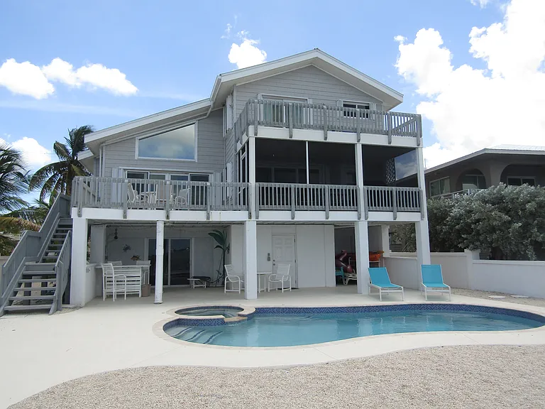 513 La Fitte Rd — Photo 1
