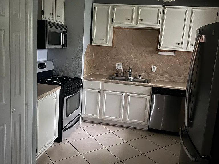 4908 Red Fern Rd — Photo 10