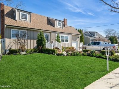 235 Jerusalem Avenue, Massapequa Park, NY, 11762