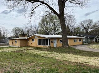 2153 S Hampton Ave, Springfield, MO 65807