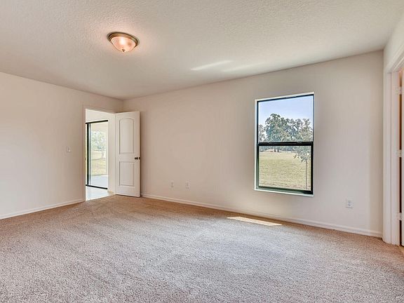4th image of 77329 Mosswood Dr