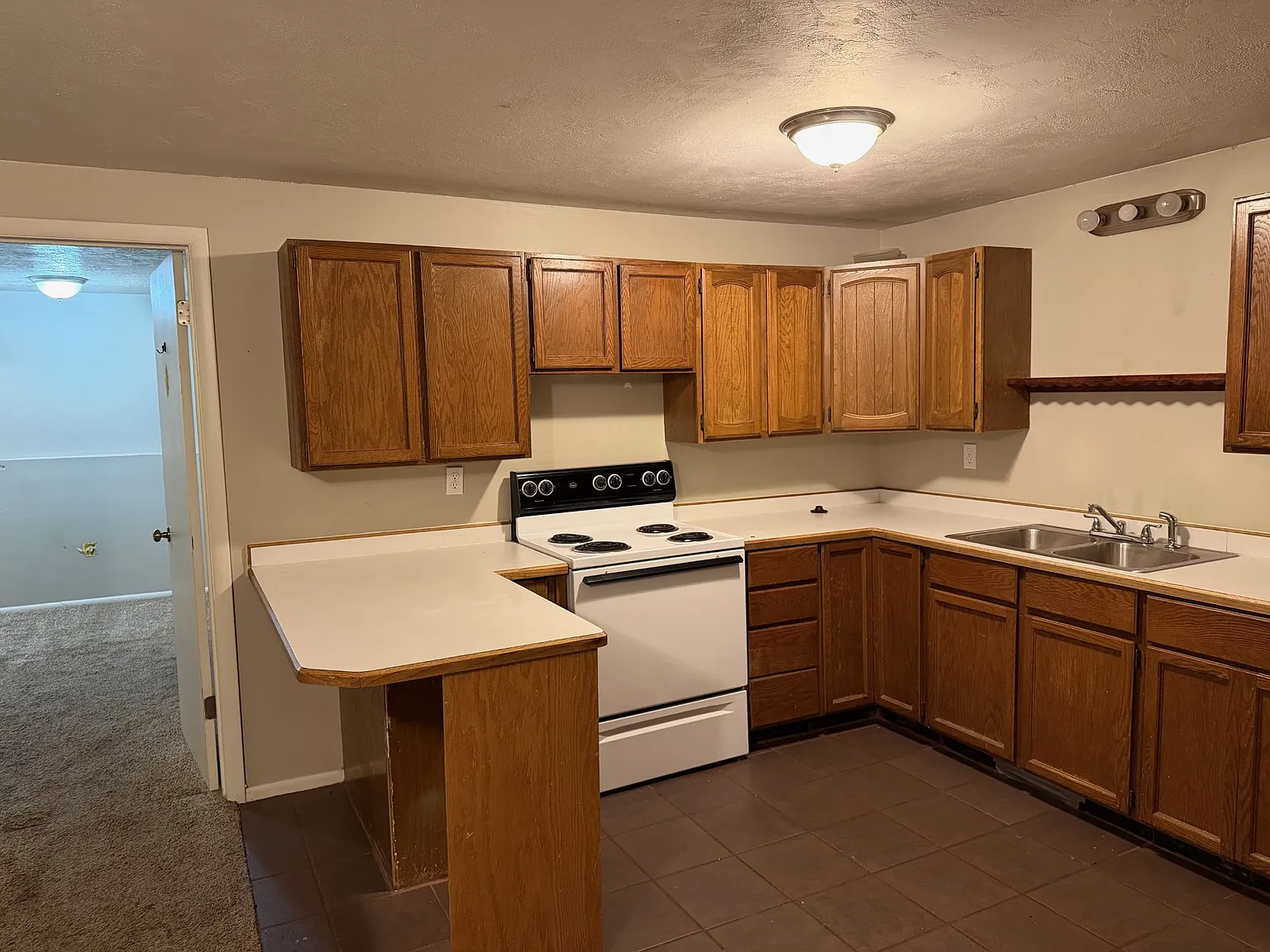 1 bed, 750 sqft, $800 — Photo 2