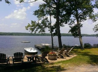 111 Stair Ln, Shohola, PA 18458