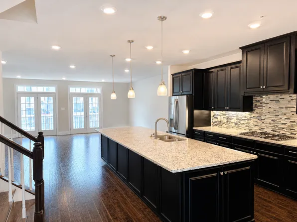 506 Cliff Ln, Malvern, PA 19355
