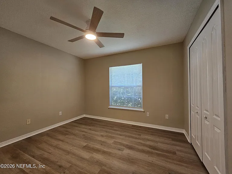 1616 Austin Ln — Photo 6