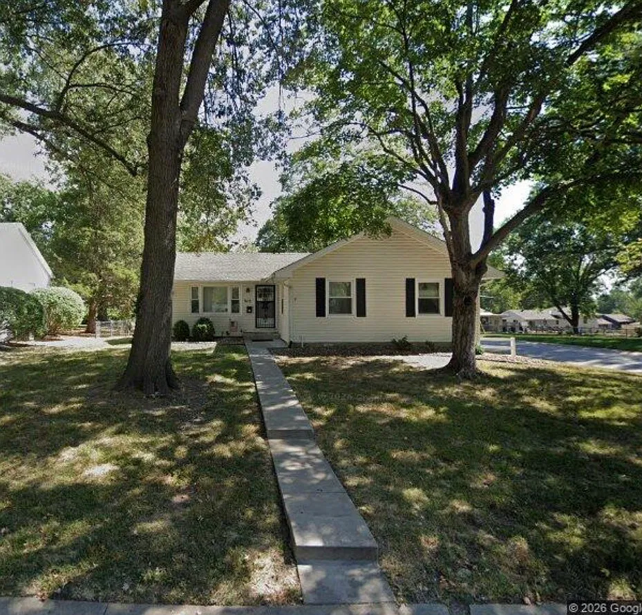 2 bed, 968 sqft, $1,650 — Photo 1