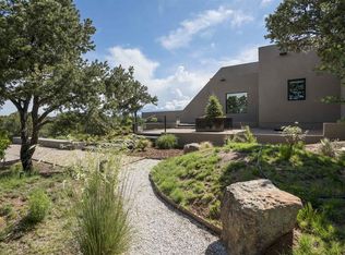 13 Astor Cir, Santa Fe, NM 87506