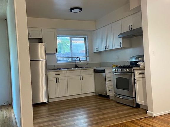 2nd image of 1513 S Sherbourne Dr APT 1