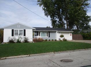 1000 W Detroit Ave, Monmouth, IL 61462