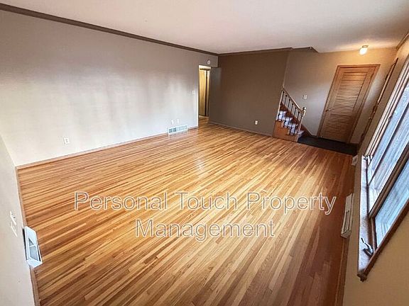2nd image of 230 5th Ave E