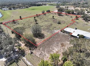 Lake Ave, Dundee, FL 33838