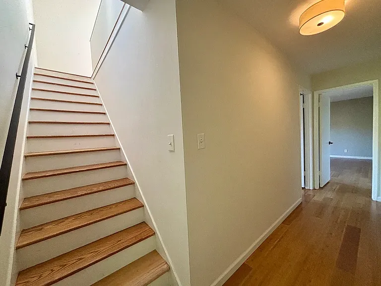 Westover Dr — Photo 25