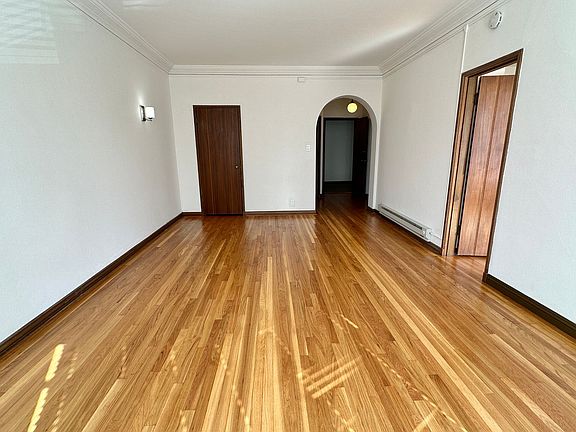 5th image of 2300 N Point St APT 103