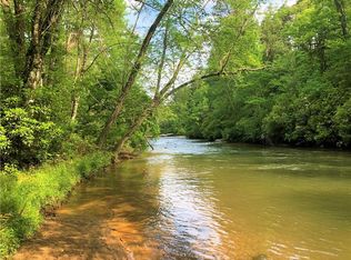 175 Cherokee Crossing Trl, Walhalla, SC 29691