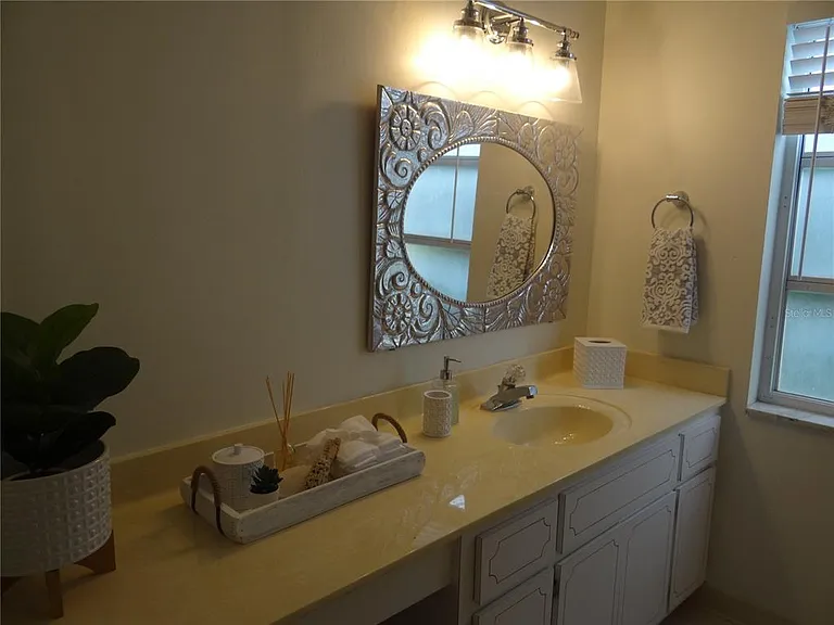 2473 Rosa Ln — Photo 13