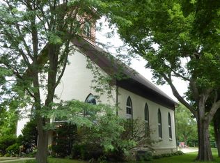 212 Anne St, Mazomanie, WI 53560