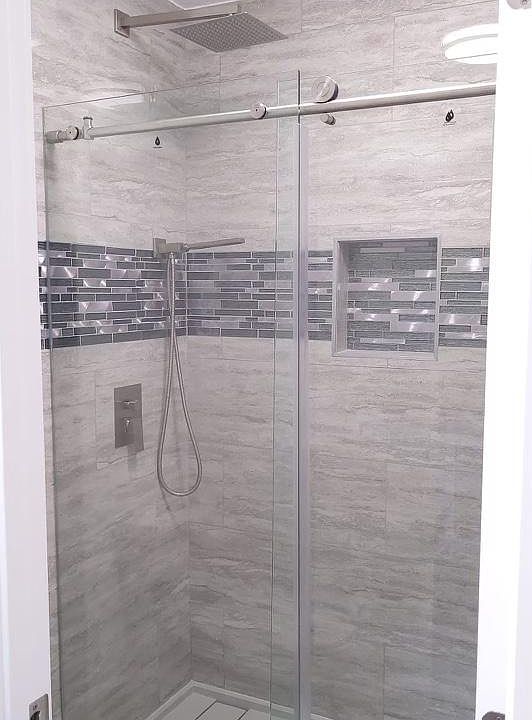 Master en suite bathroom with walk in shower
