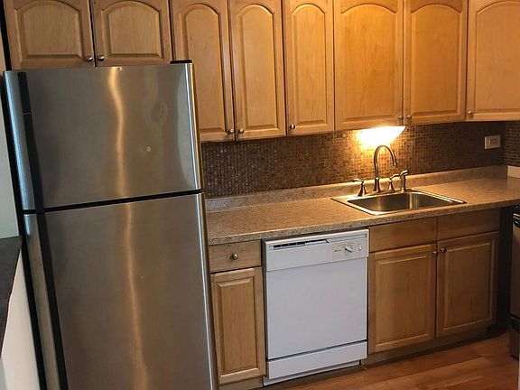 4th image of 710 Washington Blvd APT 202