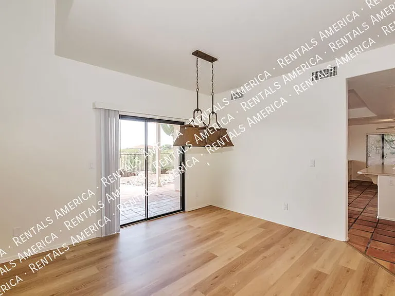 1150 W Masters Cir — Photo 7