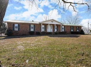 1195 S Bear Creek Rd, Dickson, TN 37055