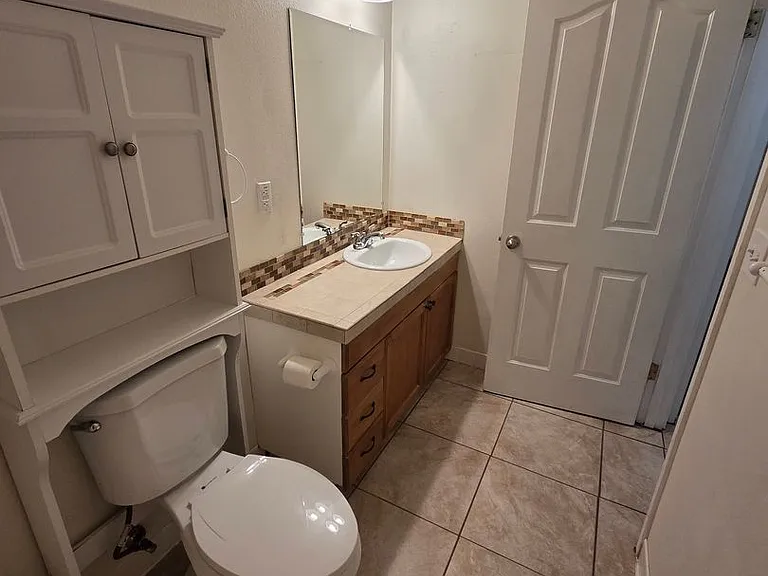 5118 Hunt St NW #B — Photo 11