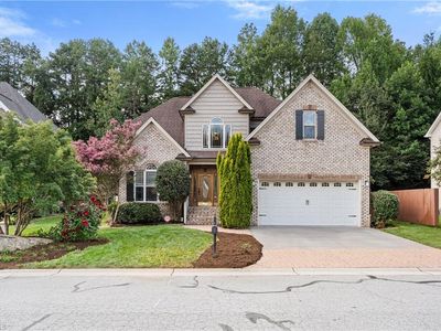 221 Cabot Dr, Winston Salem, NC, 27103