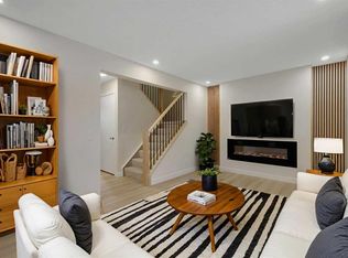 13 N Penworth Close SE, Calgary, AB T2A 5N4