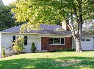 15 Ciferri Dr, Millbrook, NY 12545