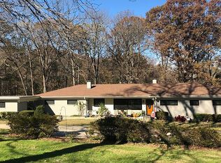 1142 Cedarwood Ln, Charlotte, NC 28212