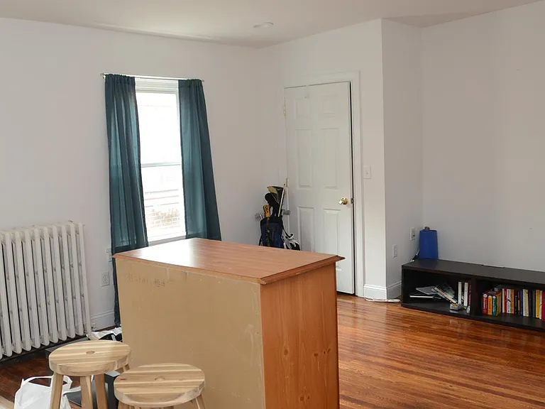 2124 Spruce St #3R — Photo 8