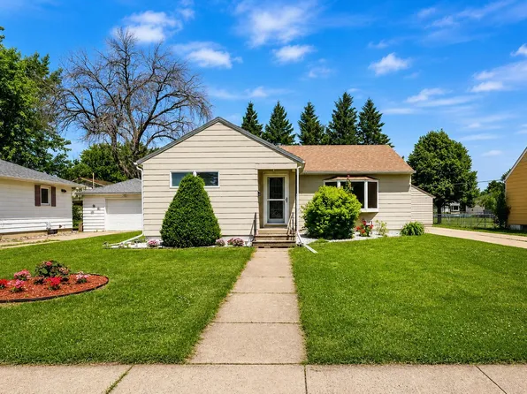 2007 2nd Ave SE, Austin, MN 55912